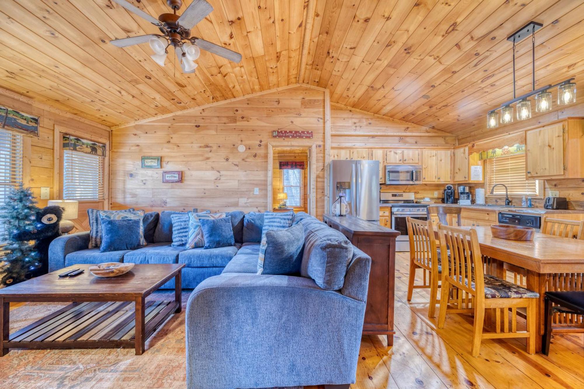Secluded Sunrise Ridge-10 Min From Blue Ridge, King Beds, Hot Tub, 2 Porches, Fireplace Wood Burning, Mountain View, Cozy Exterior foto